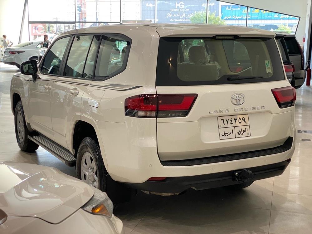 تۆیۆتا لاند کروزەر